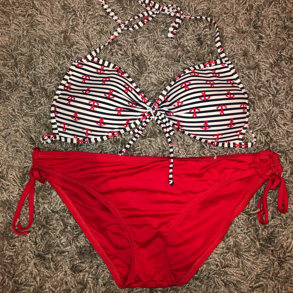 Wings padded push up bikini.